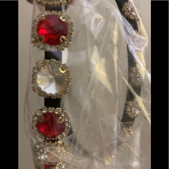 Designers Brands For Customers That Love To Wear Casual and Elegant Accessories; main image 4